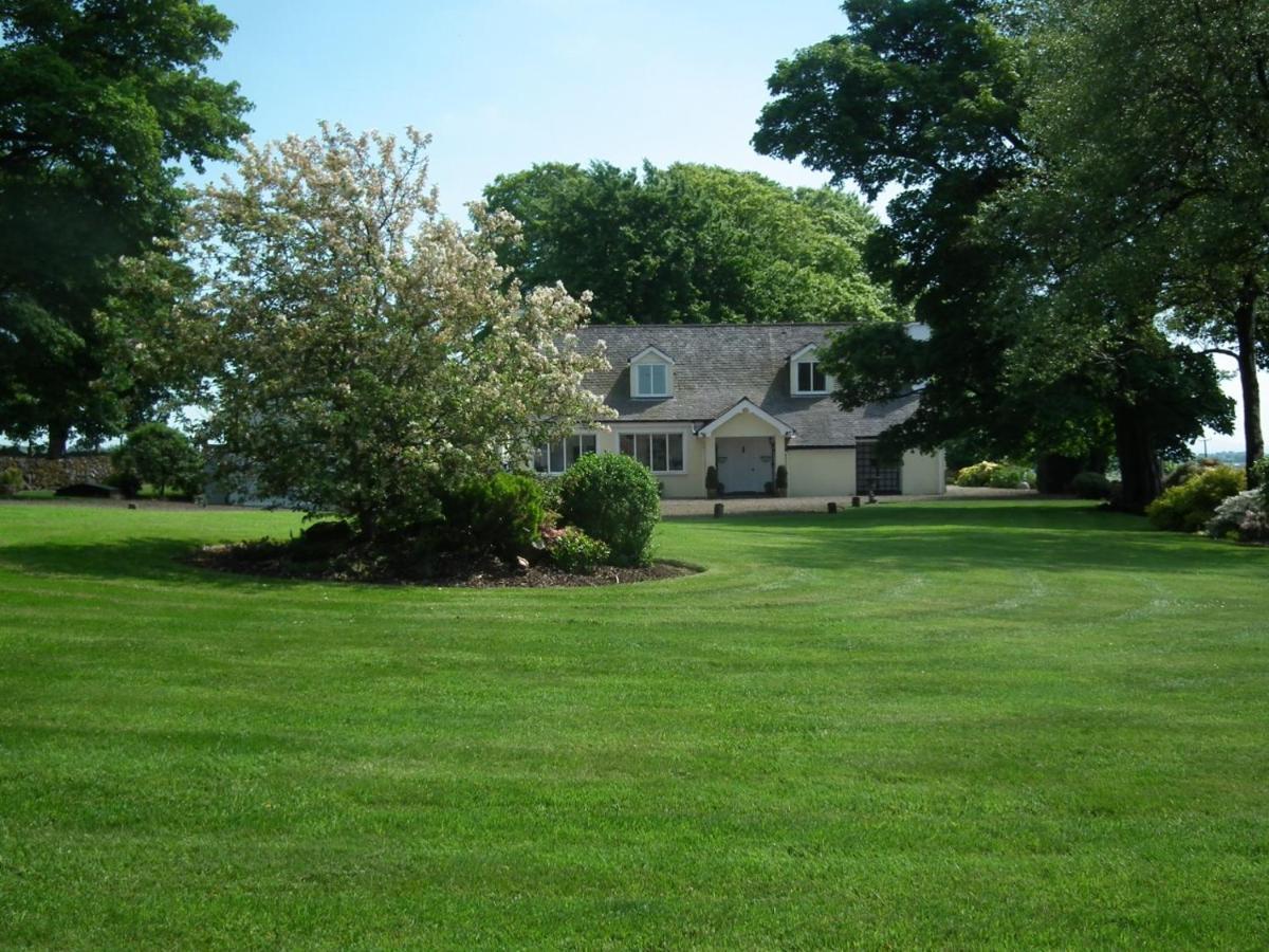 업로우무어 Whitehouse B&B 외부 사진
